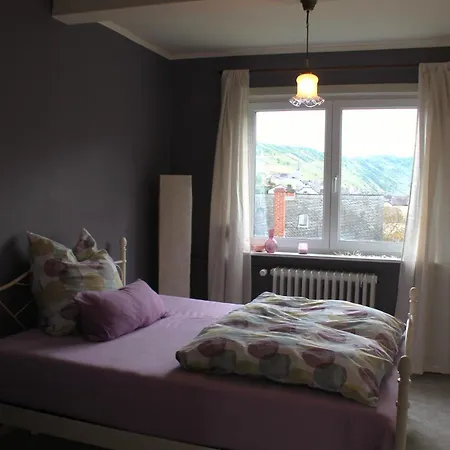 Holiday home Spatzenburg
